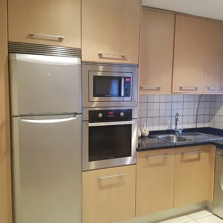 Apartamento En Zona Costera, Muy Cerquita De La Playa Pobra Do Caraminal